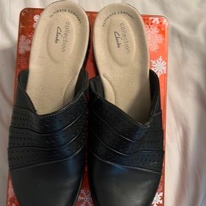 Clarks slip on